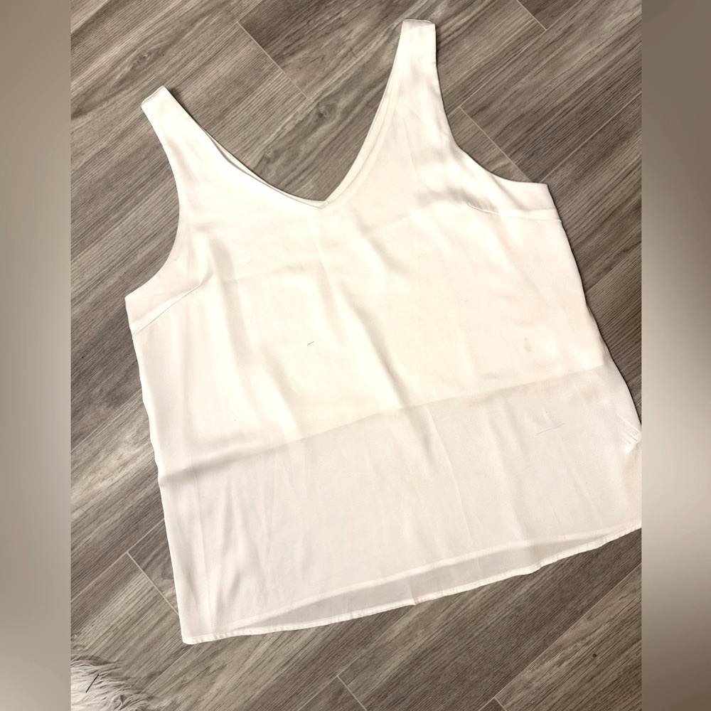NWOT EKOUAER White Sleeveless Blouse